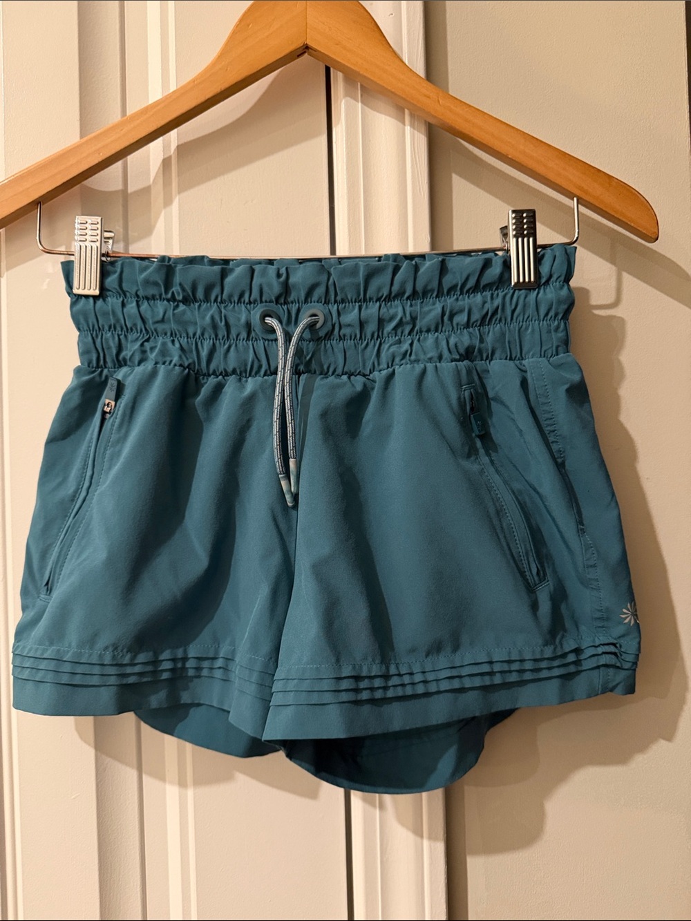 Athleta Girl Road Trippin' Short Size 12 or Large